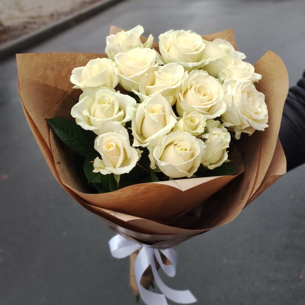 Букет 15 белых роз
